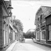 Herenstraat - op de achtergrond Htel De Zwaan