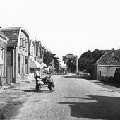 Brugstraat met opde achtergrond de Dagerstbrug