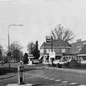 kruising BK-straat - Zwolsestraat met garage Hofstede