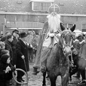 haw_58293.original intocht sint 1966.jpg