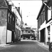 Grotestraat rechts Jan van Klinken.jpg