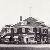 Hotel cafe en restaurant Atlanta hoek Schoolstraat kanaalstraat.jpg