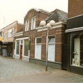 pand van Groente winkel  Kruitbosch voor afbraak tbv Hema-1985.jpg